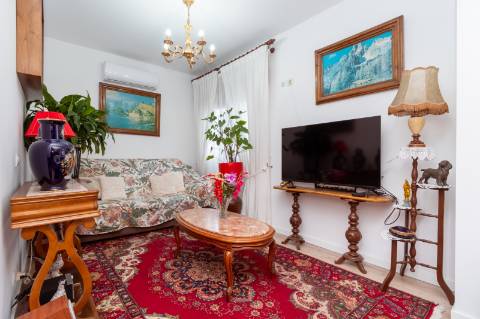 T2 com Jardim, Garagem e Terreno em Meadela - Viana do Castelo