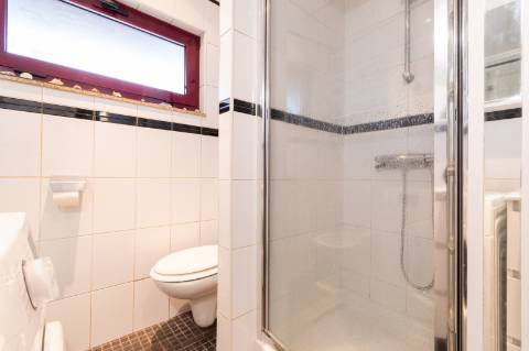 T2 com Jardim, Garagem e Terreno em Meadela - Viana do Castelo