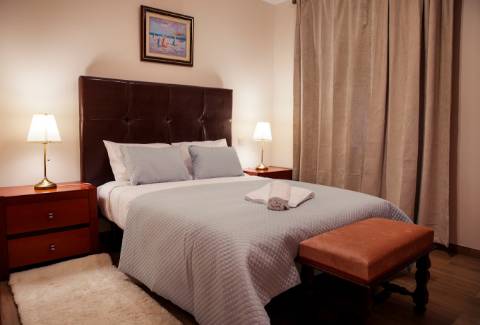 2 Moradias em Pedra com Piscina + Casa T1 Independente - Ponte de Lima