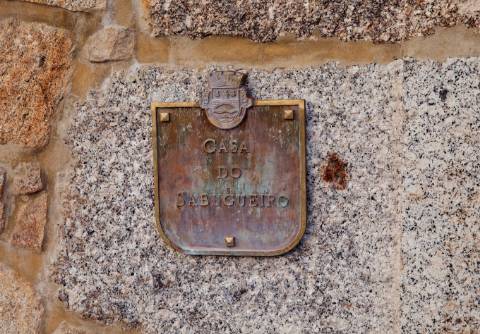 2 Moradias em Pedra com Piscina + Casa T1 Independente - Ponte de Lima