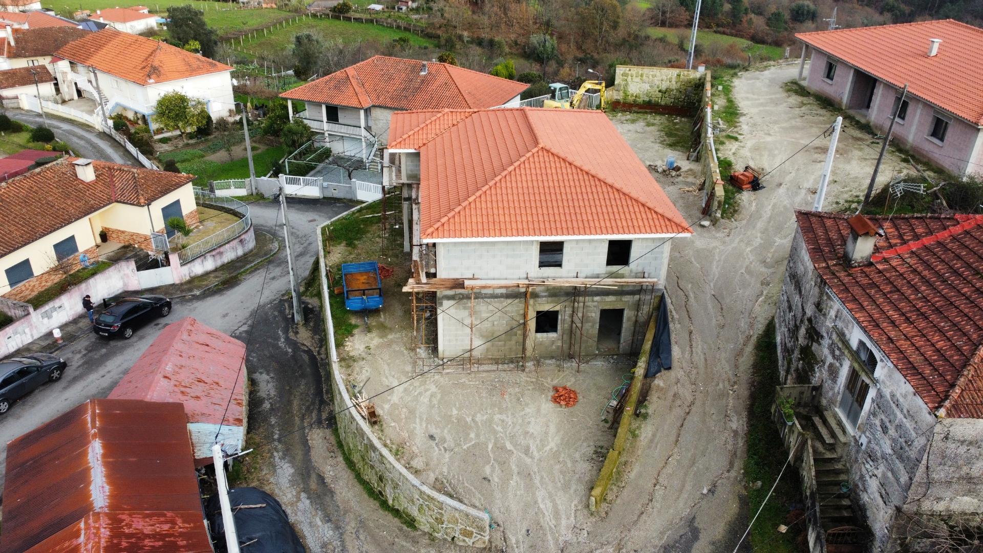 Moradia T3 em Construção - Sabadim, Arcos de Valdevez