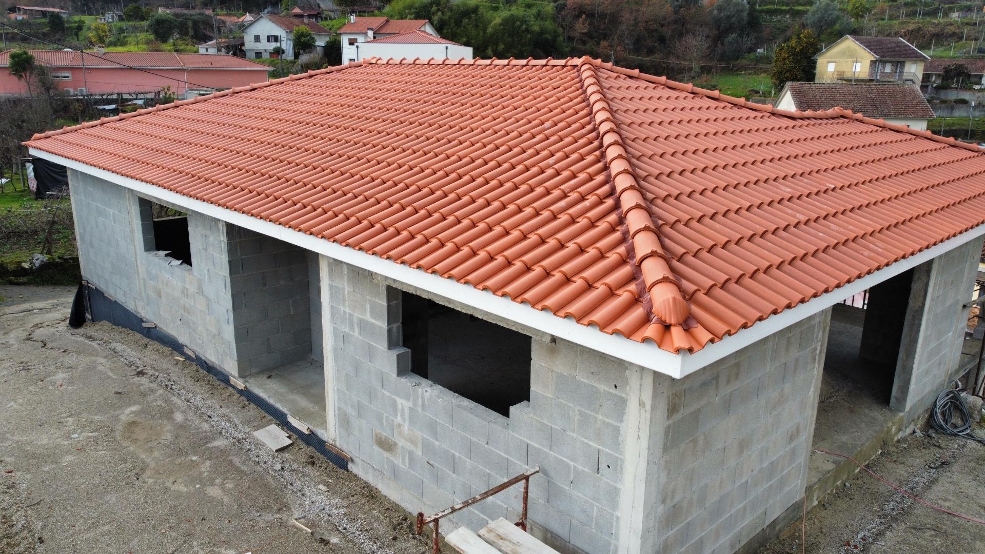 Moradia T3 em Construção - Sabadim, Arcos de Valdevez