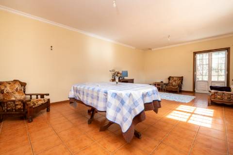 Moradia T3 individual em zona calma