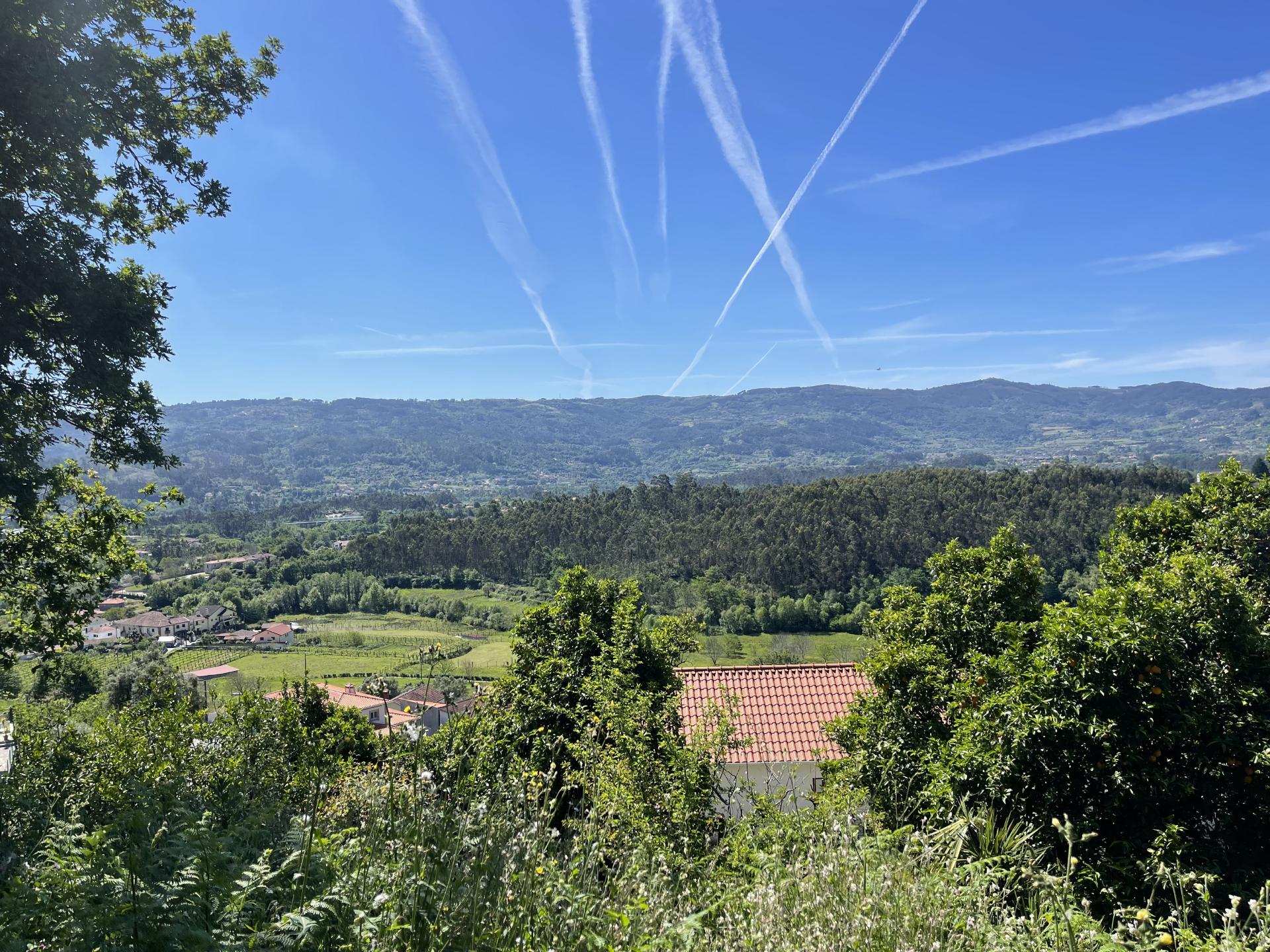 Terreno c/ Ruína em Pedra em Cendufe, Arcos de Valdevez