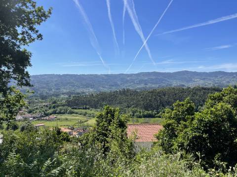 Terreno c/ Ruína em Pedra em Cendufe, Arcos de Valdevez