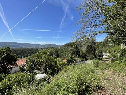 Terreno c/ Ruína em Pedra em Cendufe, Arcos de Valdevez