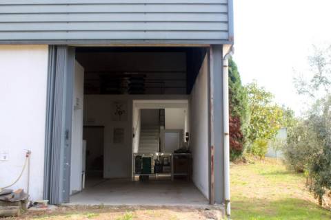 Pavilhão com melaria licenciada