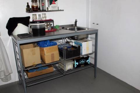 Pavilhão com melaria licenciada