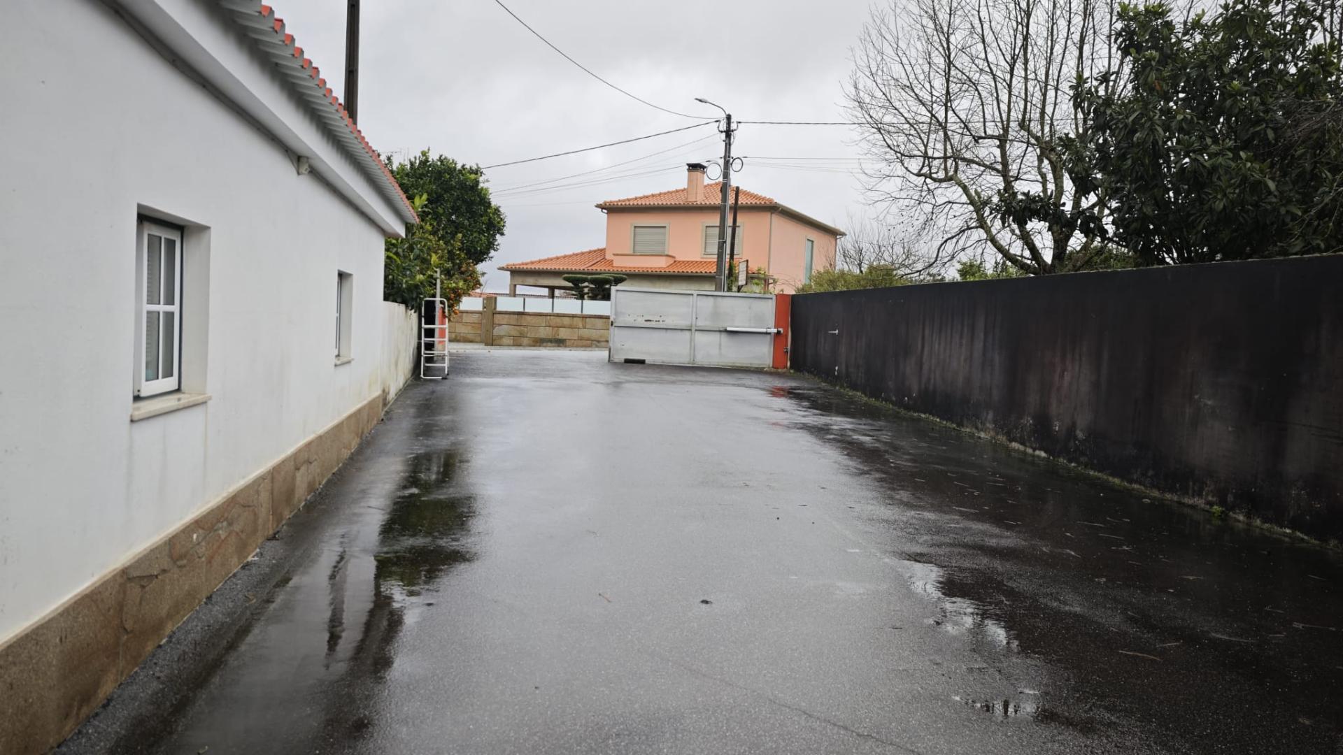 Parque de Estacionamento para Arrendar