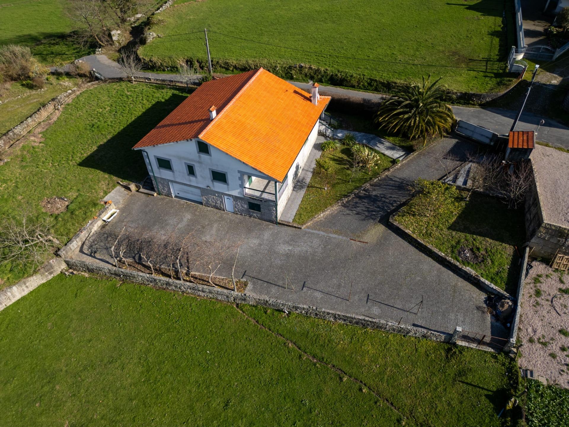 Moradia T3 em Castanheira - Paredes de Coura