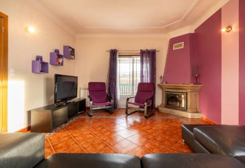 Moradia T3 em Castanheira - Paredes de Coura