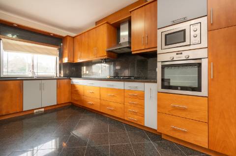 Moradia T3 em Castanheira - Paredes de Coura