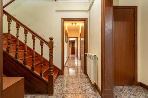 Quintinha c/ Moradia V4+1 e Moradia Antiga