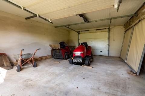 Quintinha c/ Moradia V4+1 e Moradia Antiga