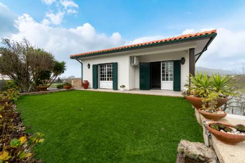 Excelente moradia T5 vistas rio