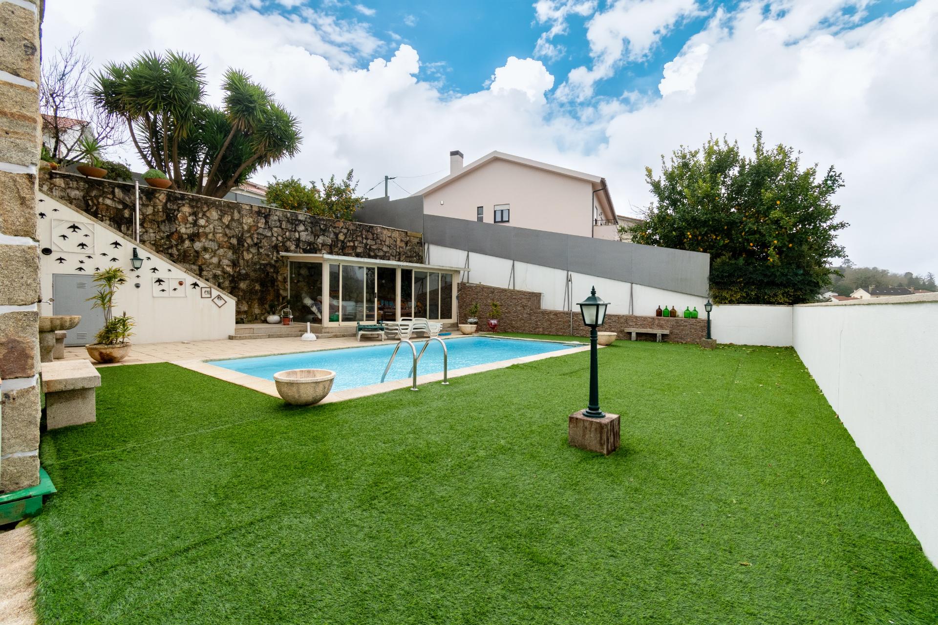 Excelente moradia T5 vistas rio