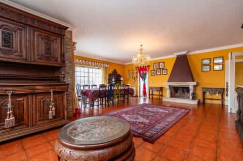 Excelente moradia T5 vistas rio