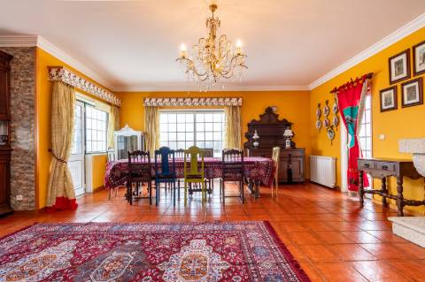 Excelente moradia T5 vistas rio