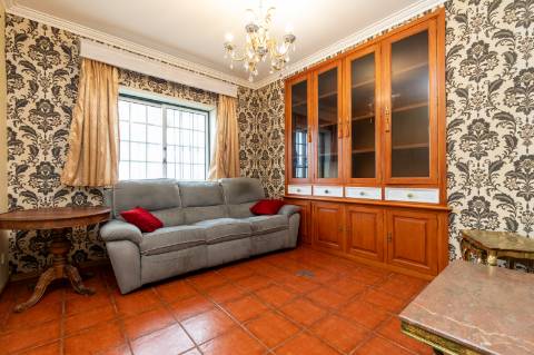 Excelente moradia T5 vistas rio