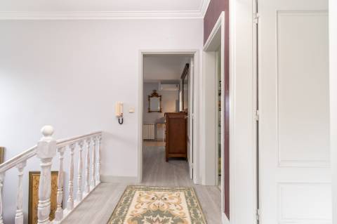 Excelente moradia T5 vistas rio