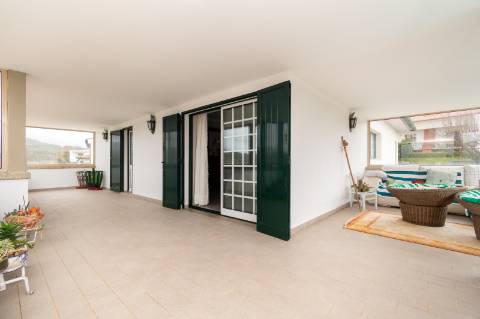 Excelente moradia T5 vistas rio