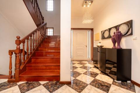 Moradia T5 com 420 m2, Braga