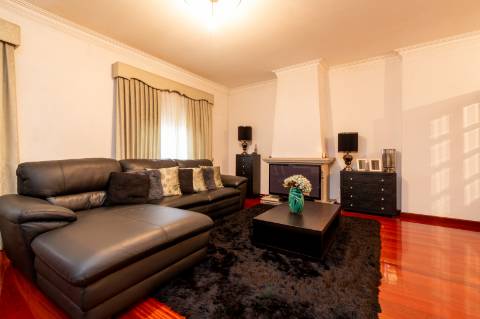 Moradia T5 com 420 m2, Braga