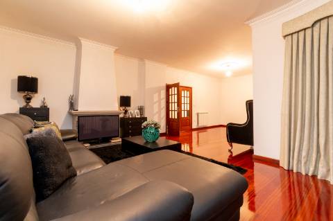 Moradia T5 com 420 m2, Braga