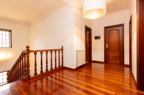 Moradia T5 com 420 m2, Braga