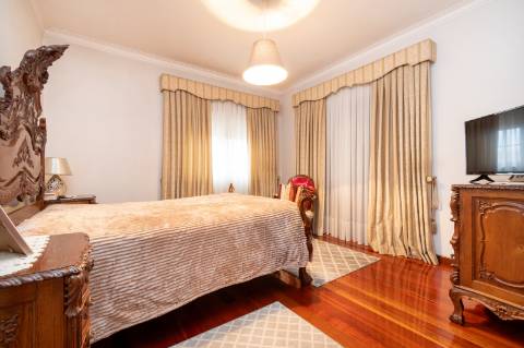 Moradia T5 com 420 m2, Braga