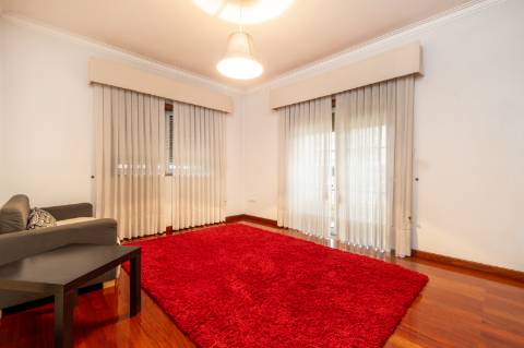 Moradia T5 com 420 m2, Braga