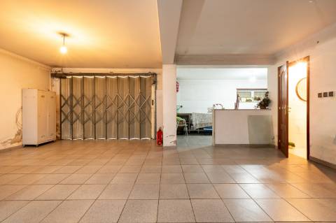 Moradia T5 com 420 m2, Braga