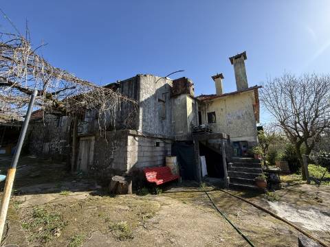 Quinta c/ Moradia V4 em Panque, Barcelos