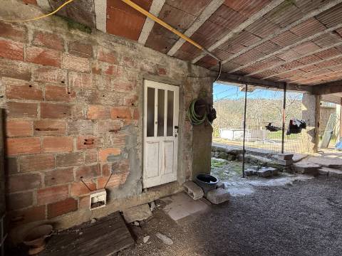 Quinta c/ Moradia V4 em Panque, Barcelos