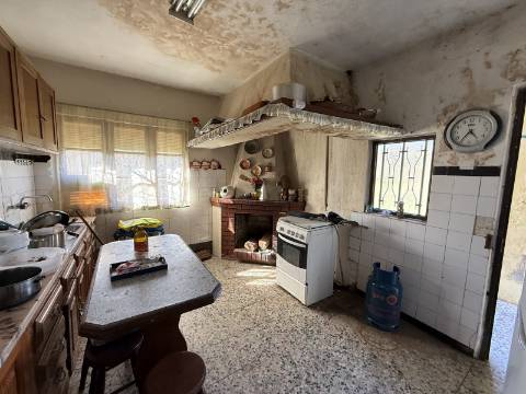 Quinta c/ Moradia V4 em Panque, Barcelos