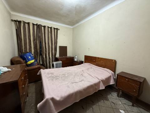 Quinta c/ Moradia V4 em Panque, Barcelos