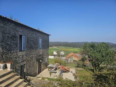Moradia em Pedra com Vistas Magníficas