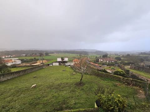 Moradia em Pedra com Vistas Magníficas