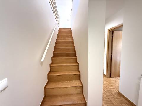 Apartamento T3 Duplex Renovado em Giela, Arcos de Valdevez