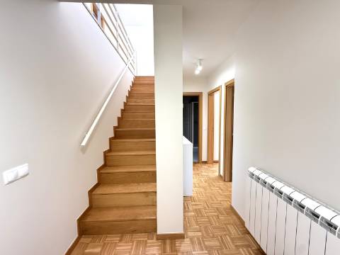 Apartamento T3 Duplex Renovado em Giela, Arcos de Valdevez