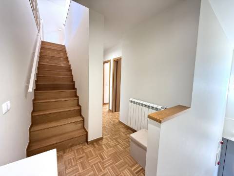 Apartamento T3 Duplex Renovado em Giela, Arcos de Valdevez