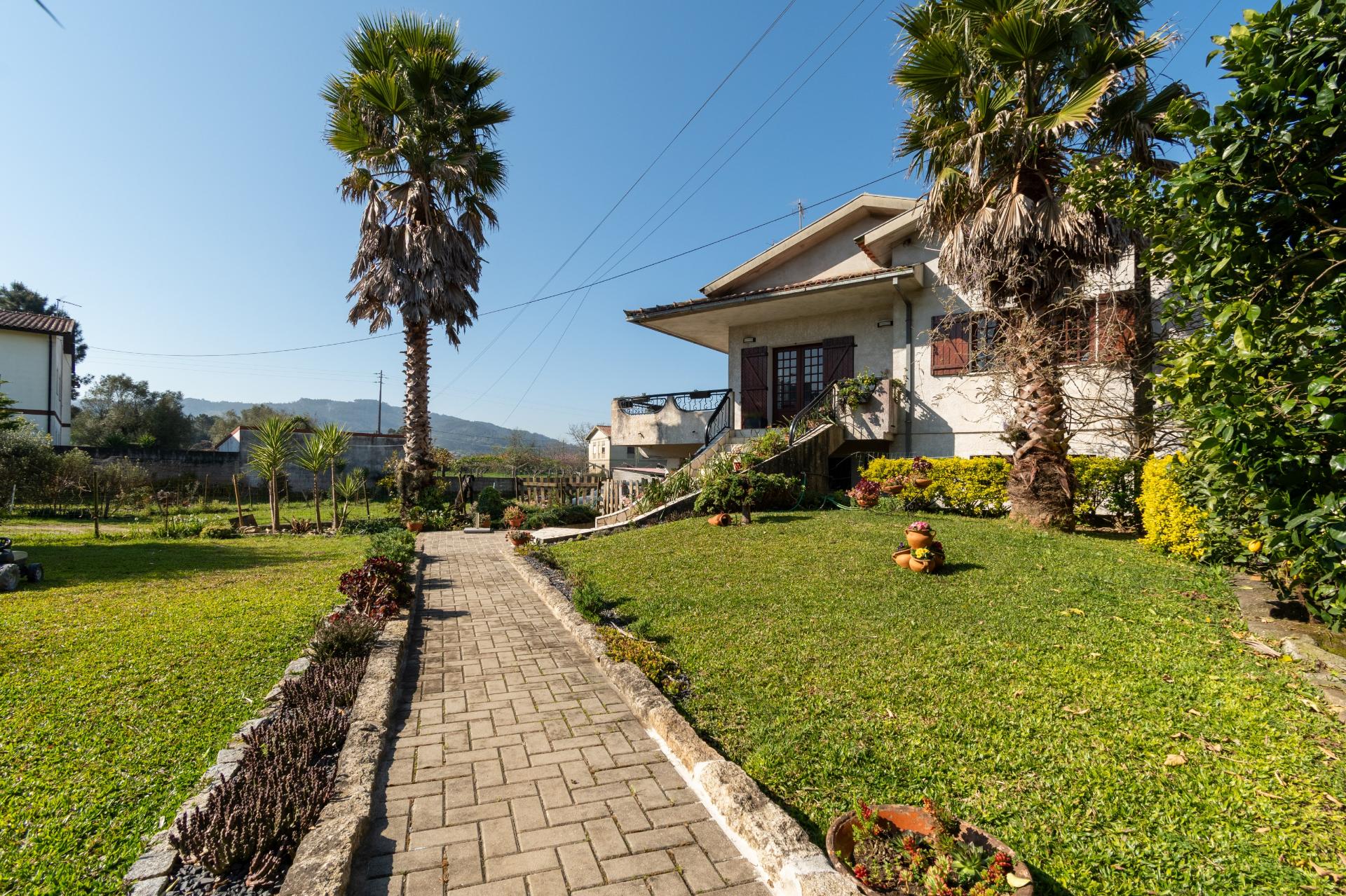 Moradia T4 em Geraz do Lima