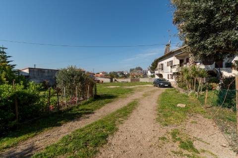 Moradia T4 em Geraz do Lima