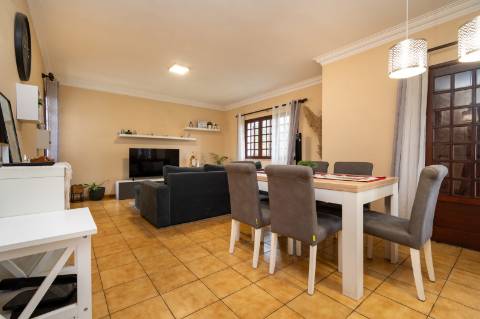 Moradia T4 em Geraz do Lima