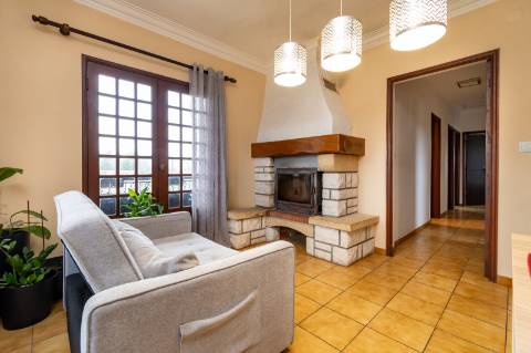 Moradia T4 em Geraz do Lima