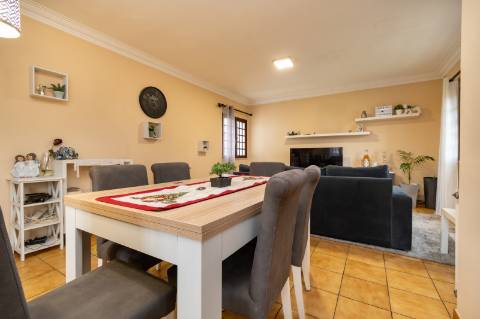 Moradia T4 em Geraz do Lima