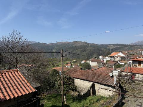 Moradia V2+1 em Lindoso, Ponte da Barca