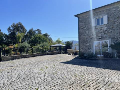 Moradia V3 de Luxo em Rebordões (Santa Maria), Ponte de Lima