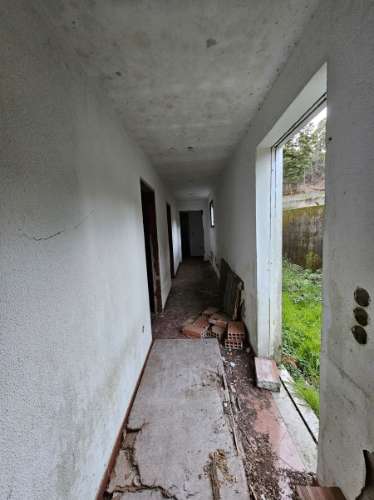 Três Moradias Por Recuperar