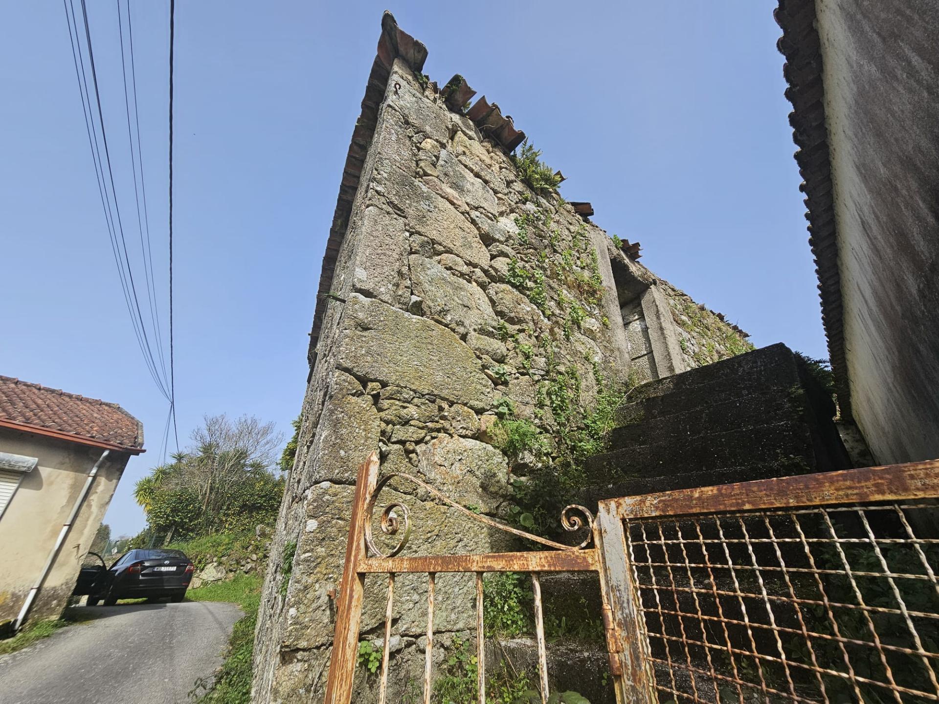 Moradia em ruina 5 min de Ponte de Lima